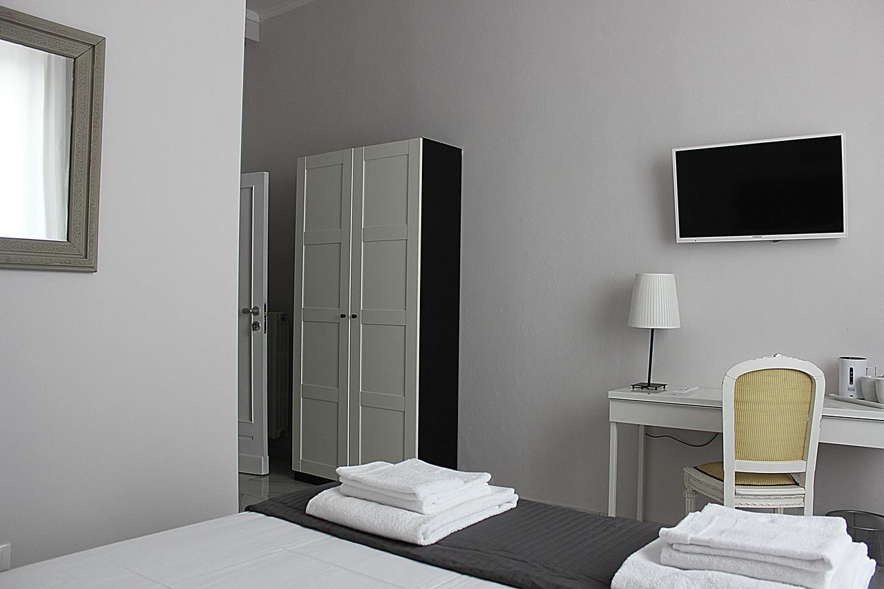 Dimora Degli Artisti - Charm Rooms Флоренция Экстерьер фото