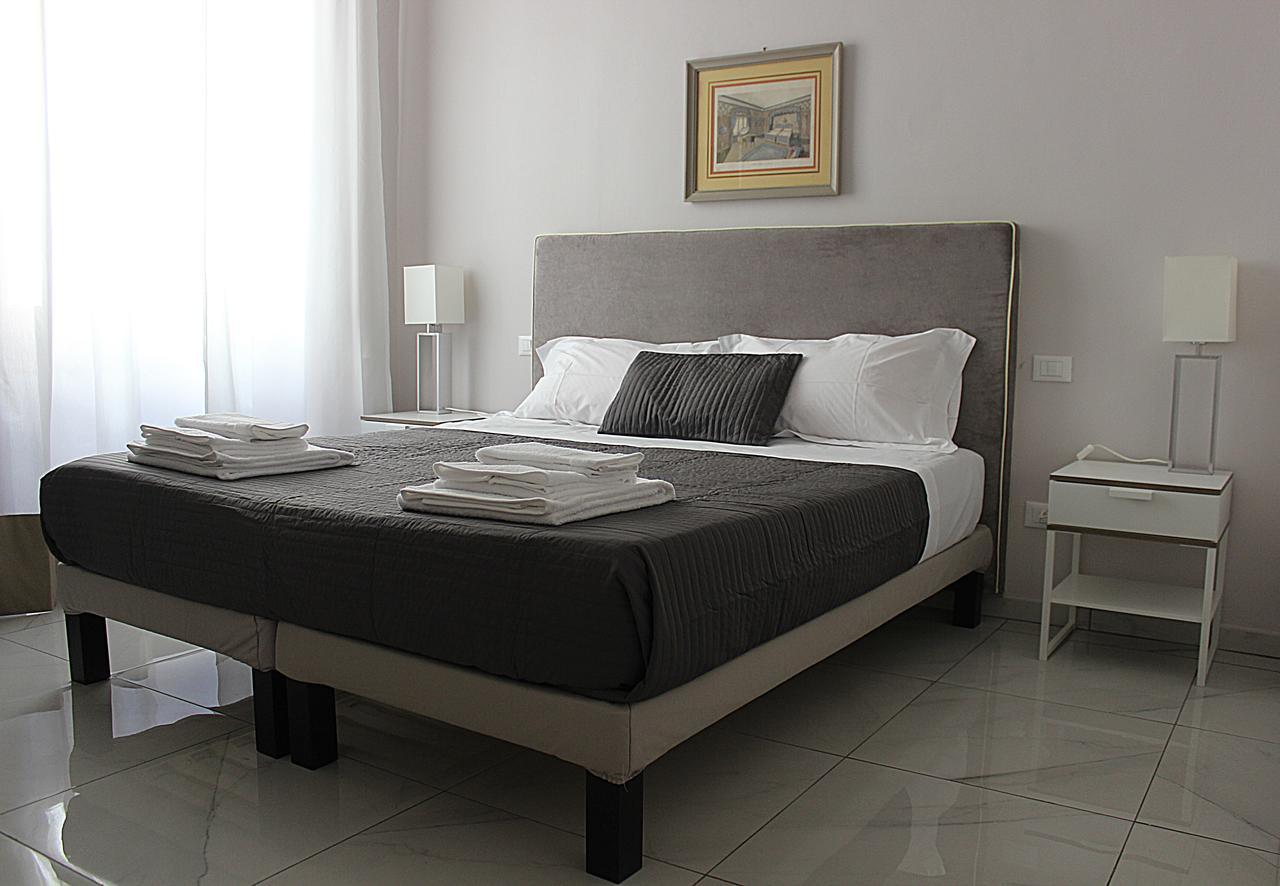 Dimora Degli Artisti - Charm Rooms Флоренция Экстерьер фото